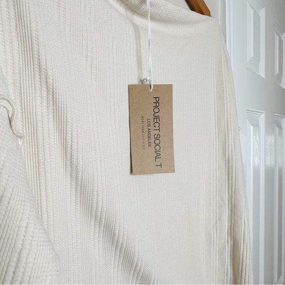 NWT Project Social T Soren Thermal Off the Shoulder Top - Picture 5 of 8